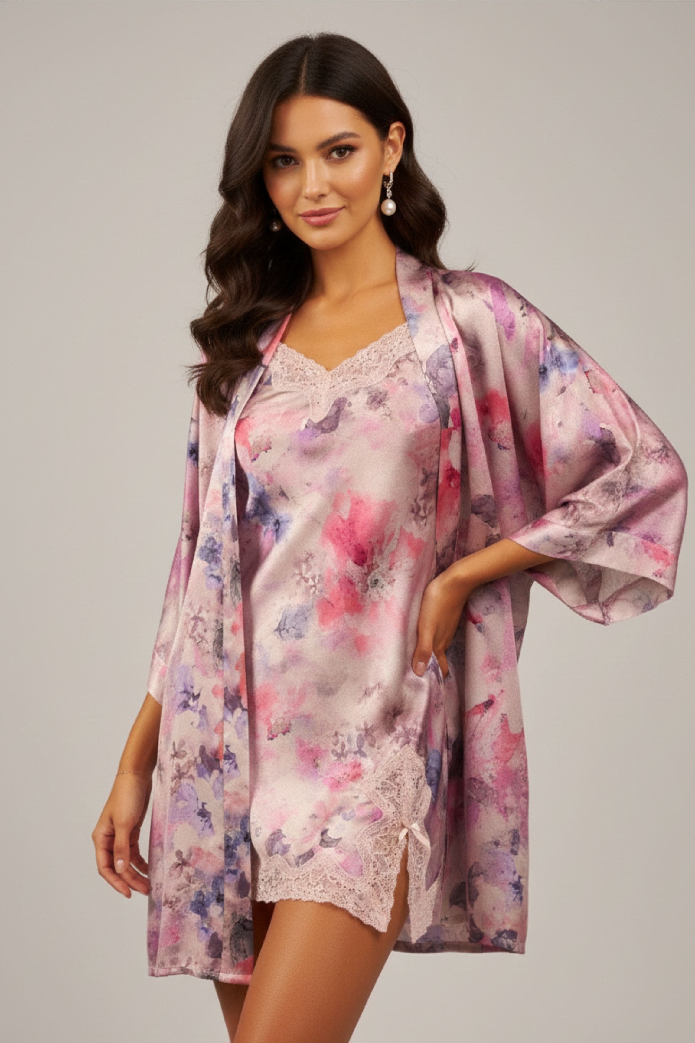 Kimono soie court rose fleurie