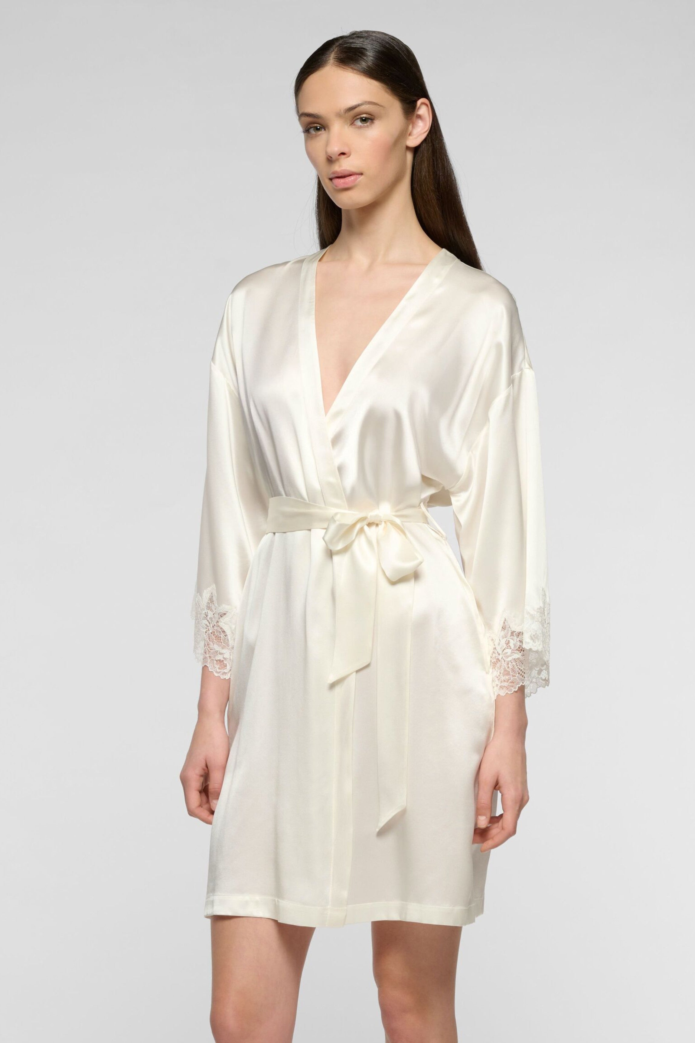 Peignoir en soie ivoire mariage