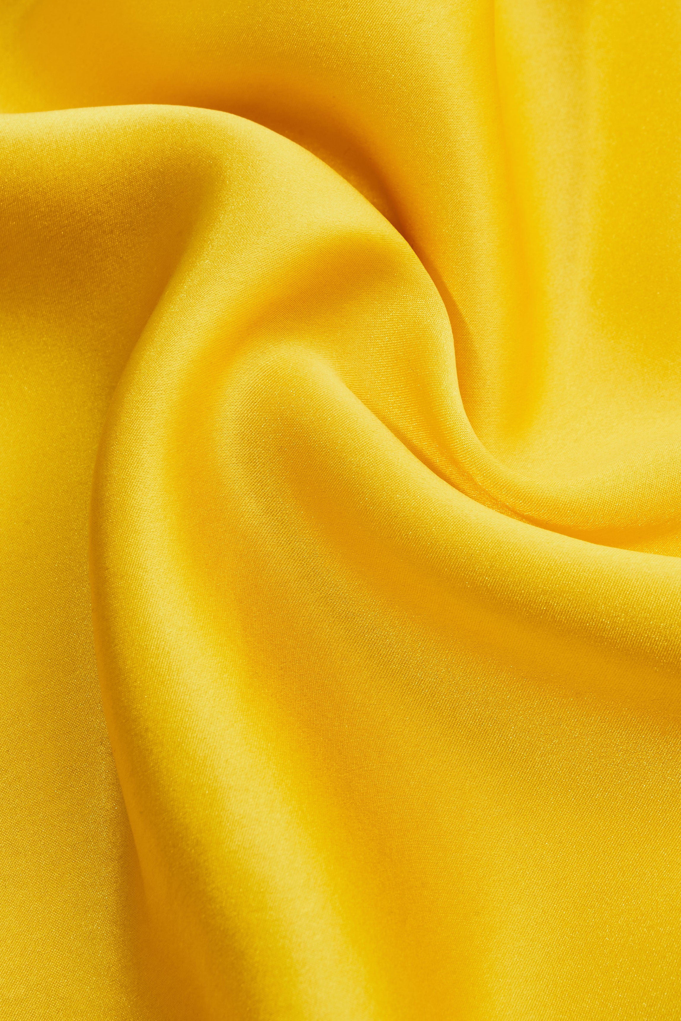 Nuisette soie jaune