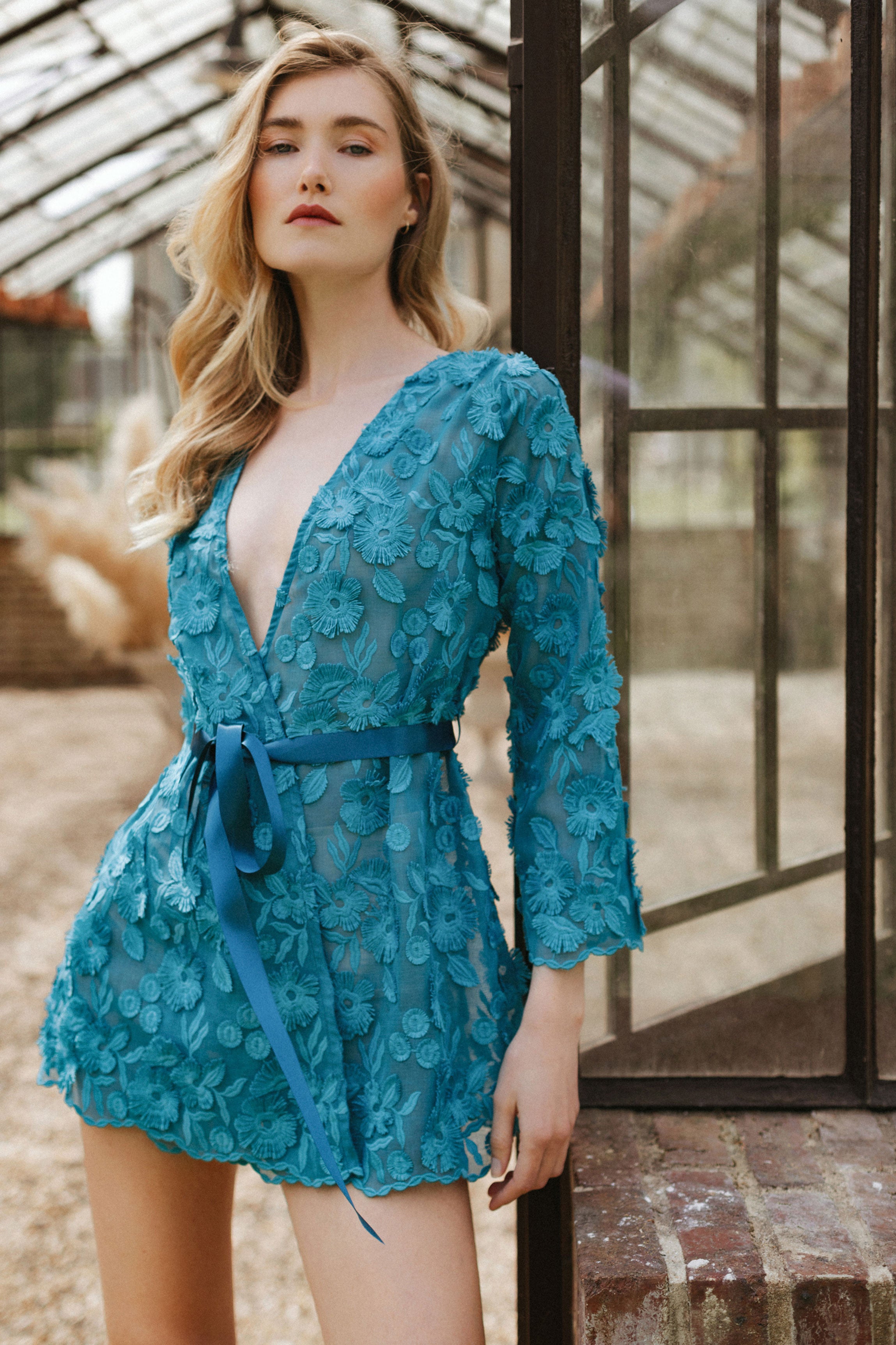 Kimono aus blauem Leinen