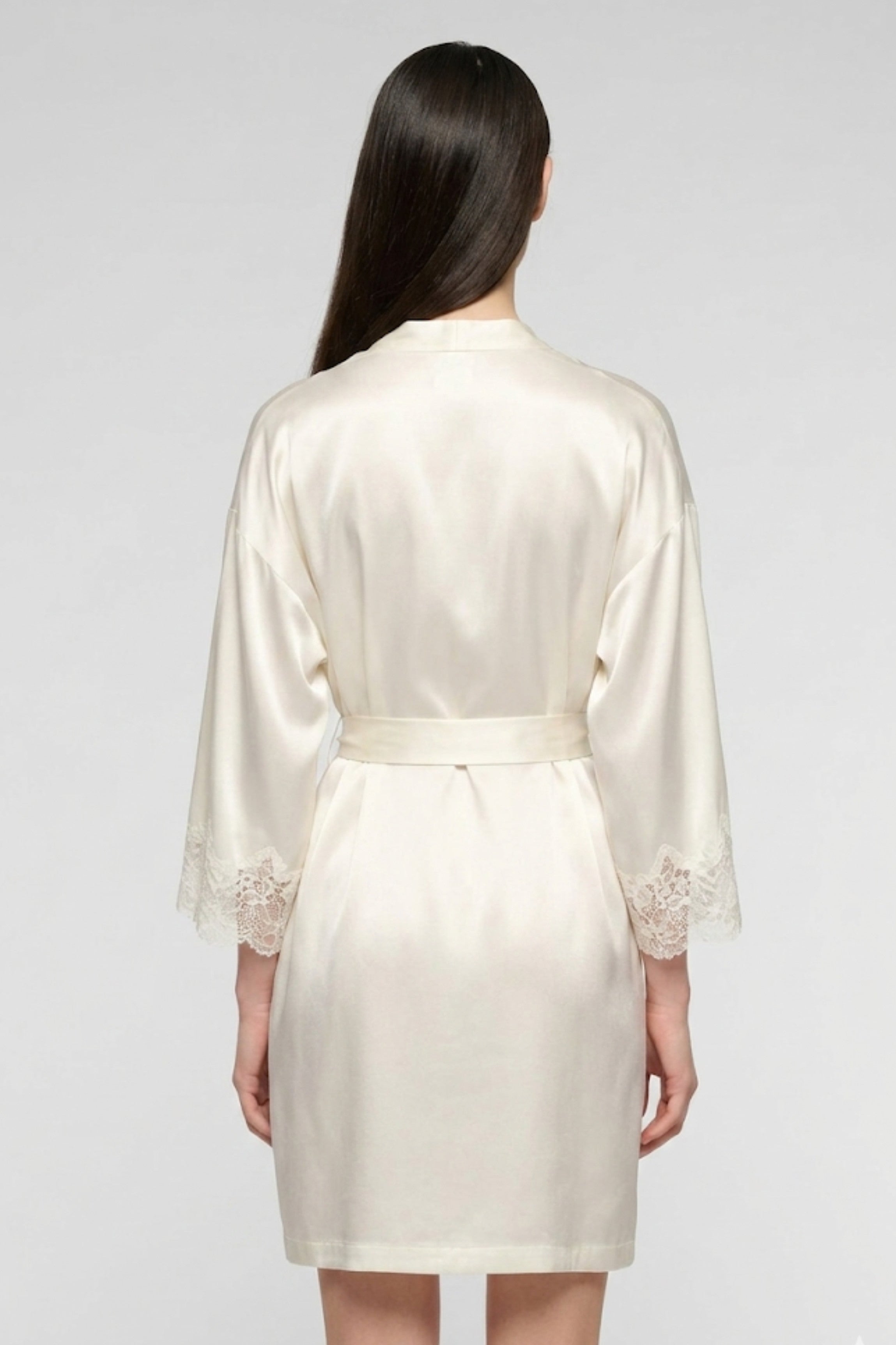 Peignoir en soie ivoire mariage