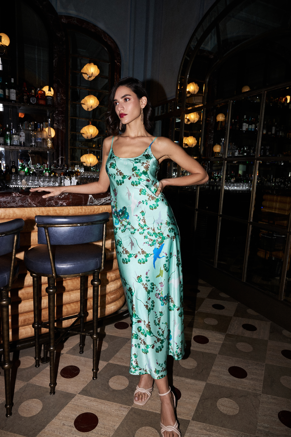 Robe en soie bleue fleurie