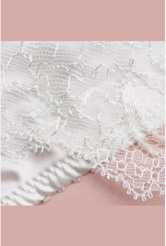 String CYRIELLE dentelle ivoire
